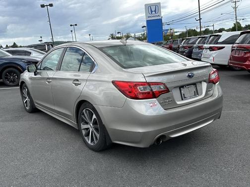 Tungsten Metallic 2016 Subaru Legacy 2.5i Limited
