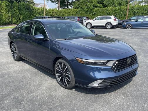 2025 Honda Accord Hybrid Touring