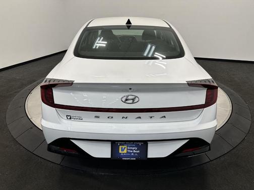 2022 Hyundai SONATA SEL
