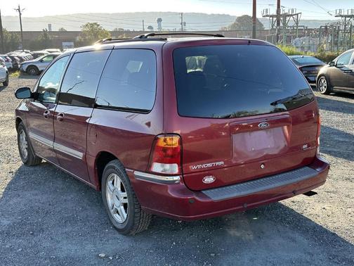 2003 Ford Windstar SE