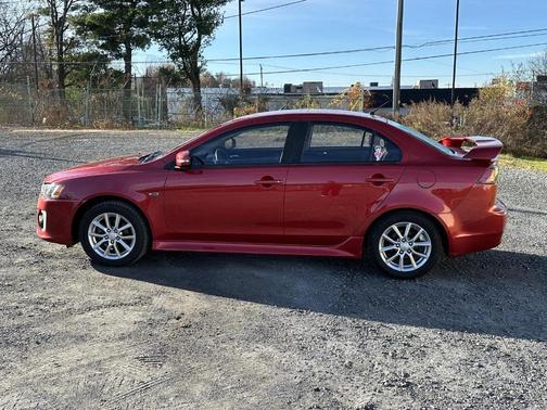 2016 Mitsubishi Lancer ES