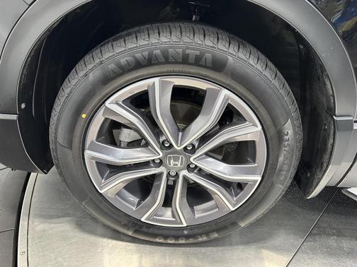 Crystal Black Pearl 2020 Honda CR-V Touring