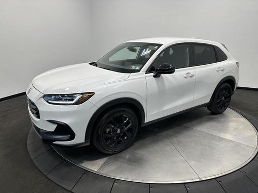 Platinum White Pearl 2025 Honda HR-V Sport