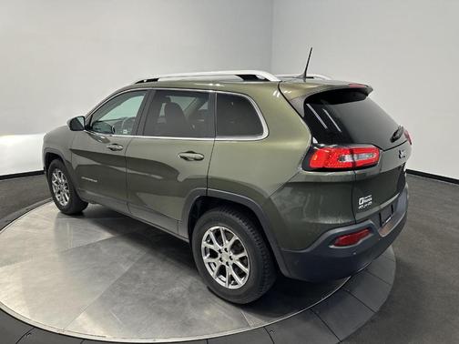 Olive Green Pearlcoat 2018 Jeep Cherokee Latitude Plus