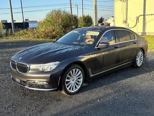 2017 BMW 740 i xDrive