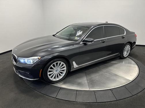 2017 BMW 740 i xDrive