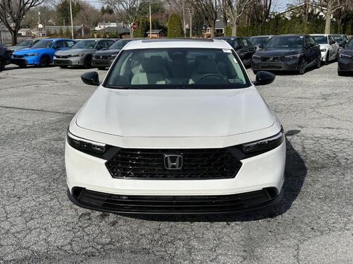 Platinum White Pearl 2026 Honda Accord SE