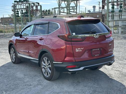 Radiant Red Metallic 2022 Honda CR-V Touring