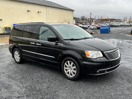 2013 Chrysler Town & Country Touring