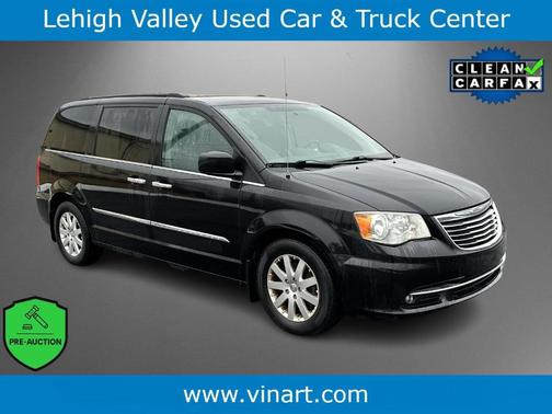 2013 Chrysler Town & Country Touring