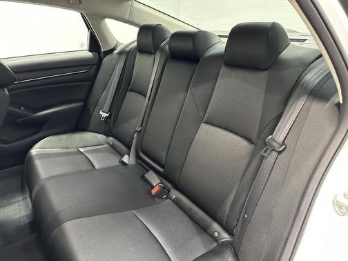 2022 Honda Accord LX 1.5T