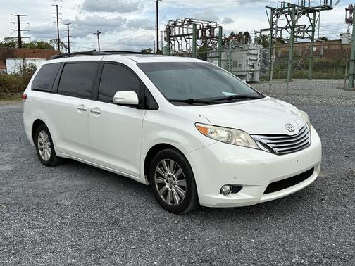 2014 Toyota Sienna 