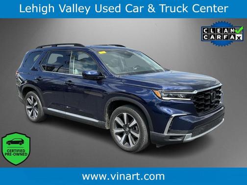 Obsidian Blue Pearl 2024 Honda Pilot Touring