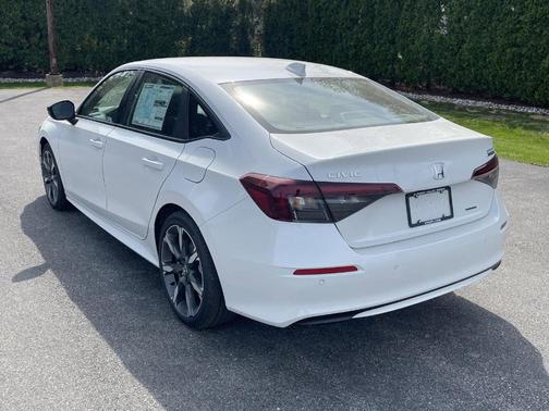 2025 Honda Civic Hybrid 