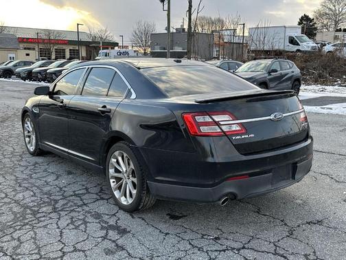 2015 Ford Taurus Limited