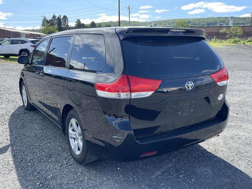 2013 Toyota Sienna Base