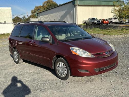 2008 Toyota Sienna LE