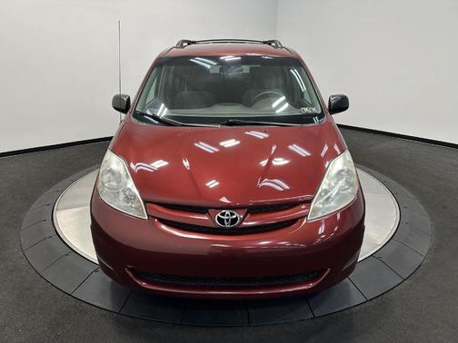 2008 Toyota Sienna LE