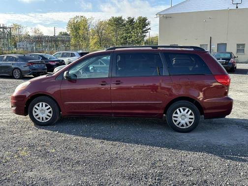 2008 Toyota Sienna LE