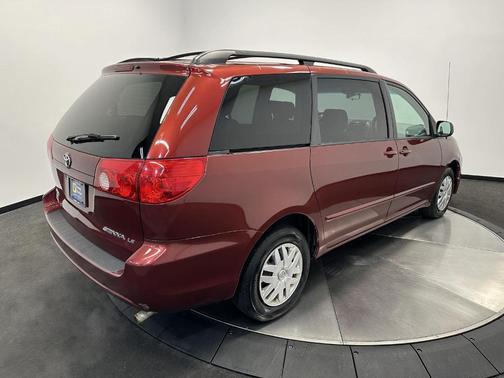 2008 Toyota Sienna LE