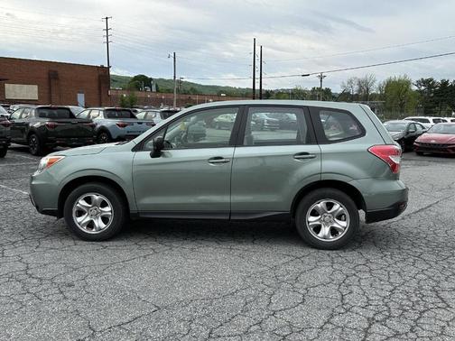 Jasmine Green Metallic 2014 Subaru Forester 2.5i