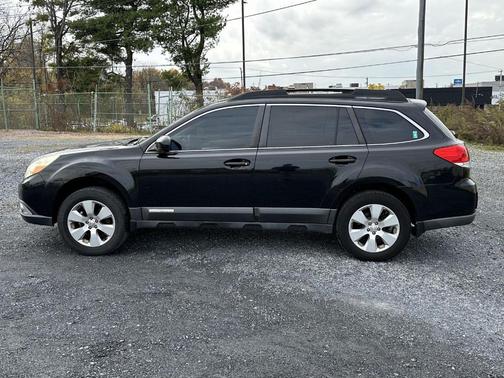 2010 Subaru Outback 2.5i Premium