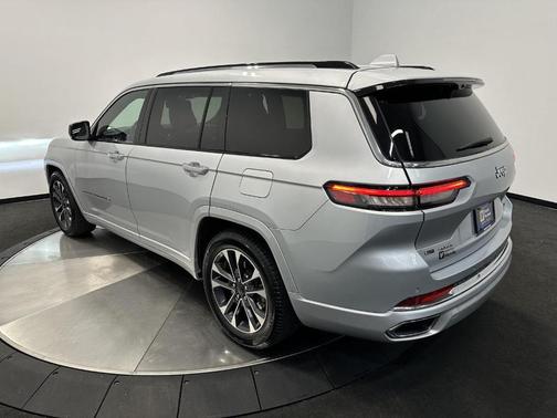 2022 Jeep Grand Cherokee L Overland