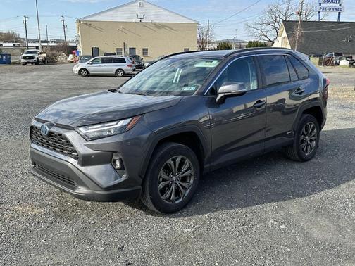 2023 Toyota RAV4 Hybrid XLE Premium