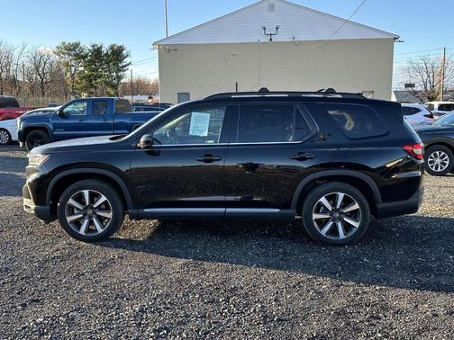2023 Honda Pilot Touring