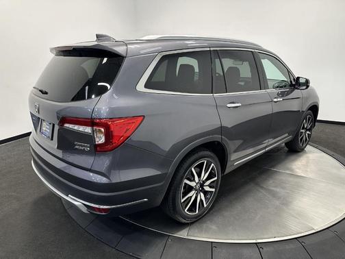 2022 Honda Pilot Touring 7-Passenger