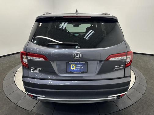 2022 Honda Pilot Touring 7-Passenger