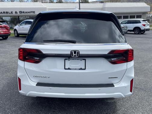 2025 Honda Odyssey Touring