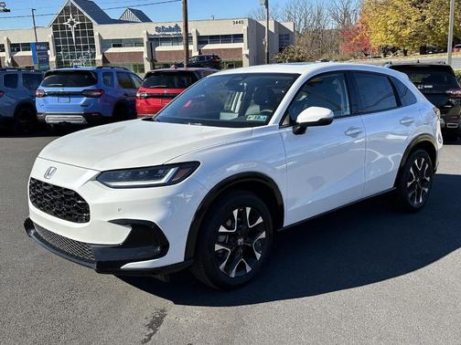 Platinum White Pearl 2026 Honda HR-V EX-L