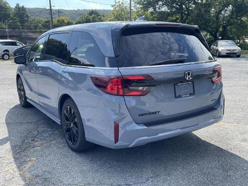 Sonic Gray Pearl 2026 Honda Odyssey Sport-L