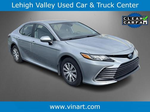 2023 Toyota Camry Hybrid LE