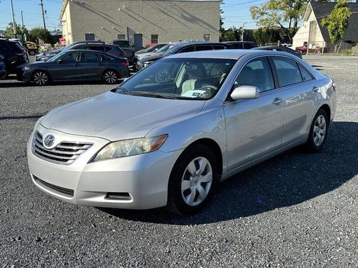 2009 Toyota Camry Hybrid Base (E-CVT)