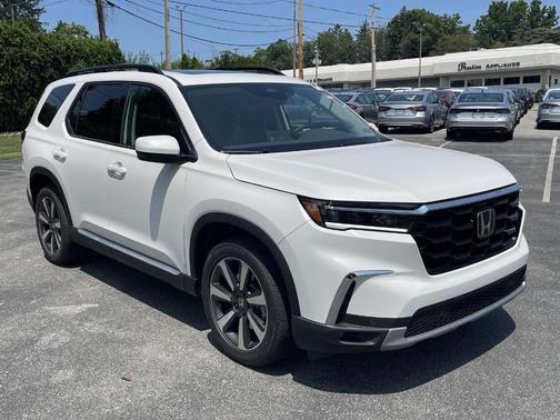 2025 Honda Pilot Touring