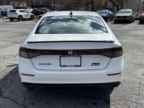 Platinum White Pearl 2026 Honda Accord Hybrid Sport