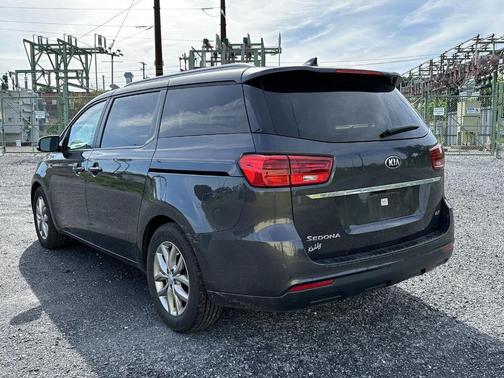 Metal 2020 Kia Sedona EX