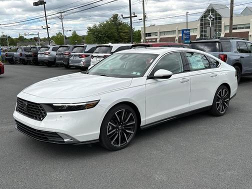 Platinum White Pearl 2026 Honda Accord Hybrid Touring