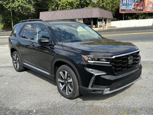 2025 Honda Pilot Touring