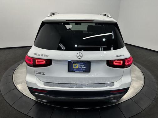 2022 Mercedes-Benz GLB 250 Base 4MATIC