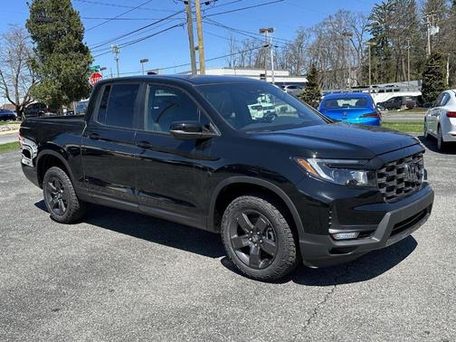 Crystal Black Pearl 2026 Honda Ridgeline TrailSport