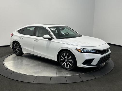 Platinum White Pearl 2024 Honda Civic EX-L