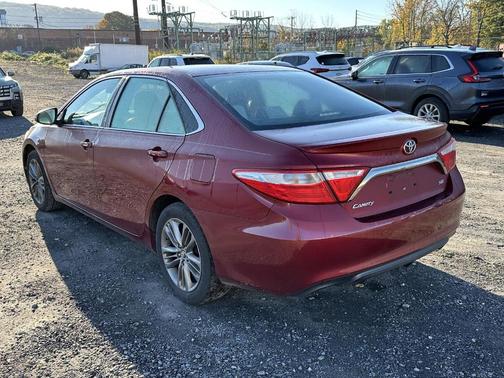 2016 Toyota Camry SE