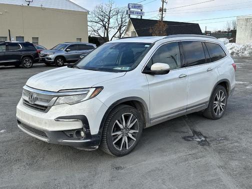 2021 Honda Pilot Touring 8-Passenger
