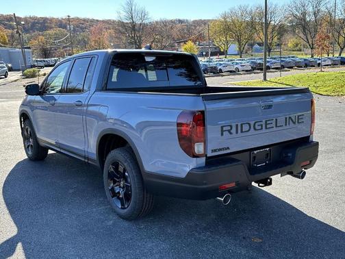 2026 Honda Ridgeline Black Edition Two-Tone
