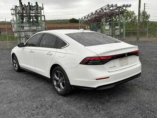Platinum White Pearl 2024 Honda Accord EX