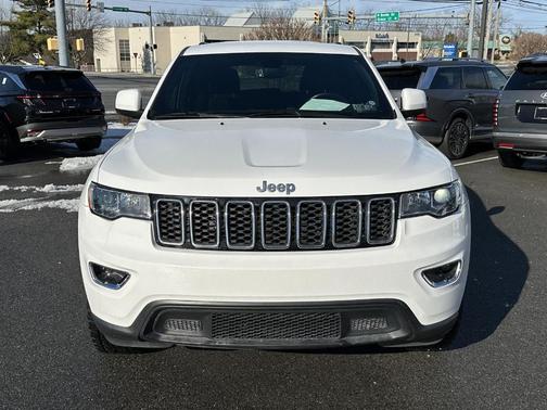 2022 Jeep Grand Cherokee WK Laredo