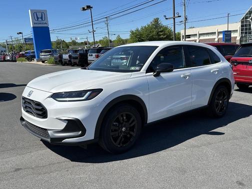 Platinum White Pearl 2026 Honda HR-V Sport